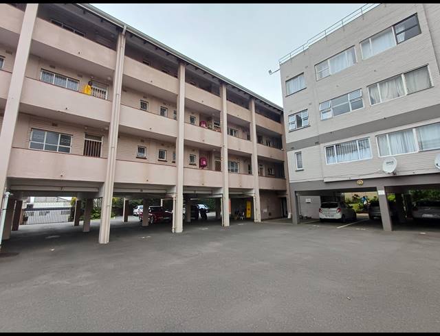 3 BEDROOM TOWNHOUSE RENTED IN BULWER